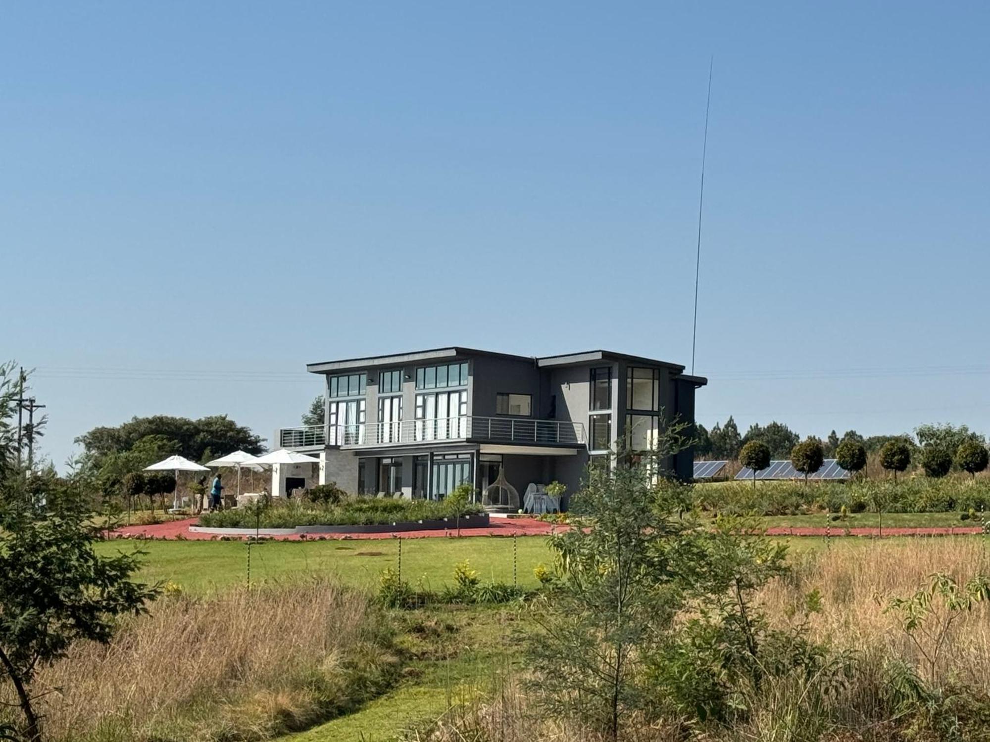 Champagne Manor Villa Winterton Exterior photo